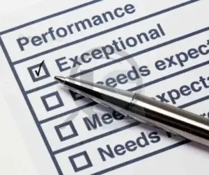 Checklist de desempenho com opções de avaliação de qualidade e conformidade.