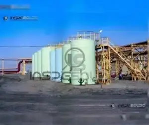 Tanques industriais com estrutura metálica seguindo normas técnicas da Inspesolda.