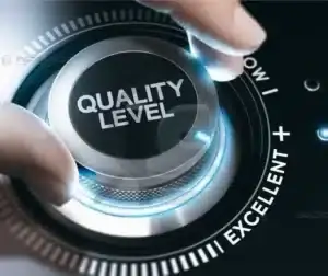 Treinamento de Soldagem 6 Botão de ajuste de qualidade representando excelência em inspeção industrial.