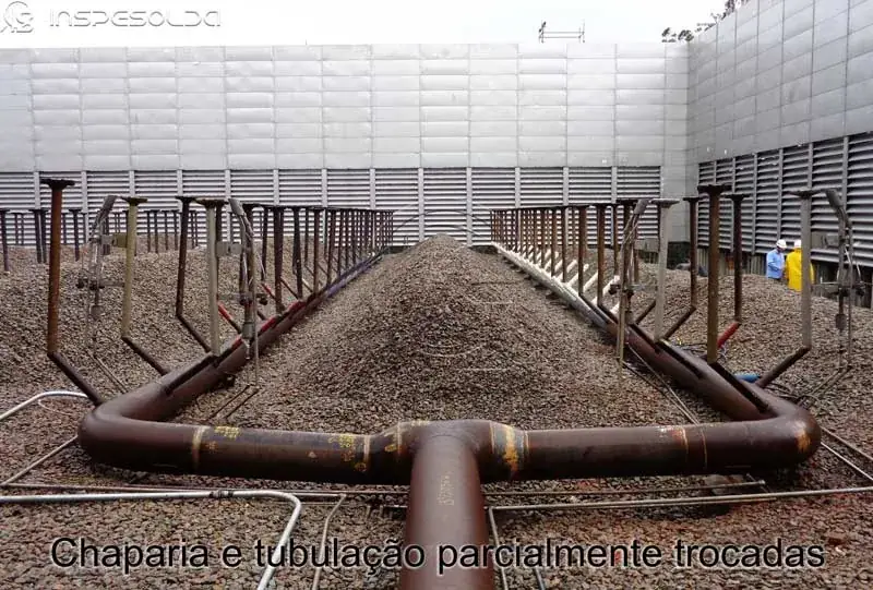 Execução da soldagem durante a parada de manutenção petroquímica