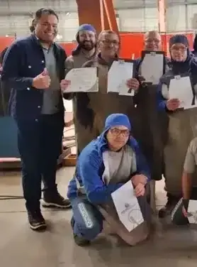Equipe da InspeSolda durante treinamento técnico em soldagem e inspeção