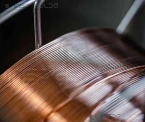 Cordão de solda contínuo com alta qualidade e sem defeitos visuais.